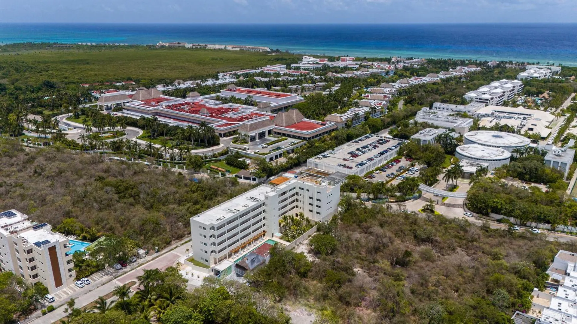 2 Bd Suite With Balcony, Rooftop Pool, Hot Tub, Gym #207 Playa del Carmen Hébergement de vacances