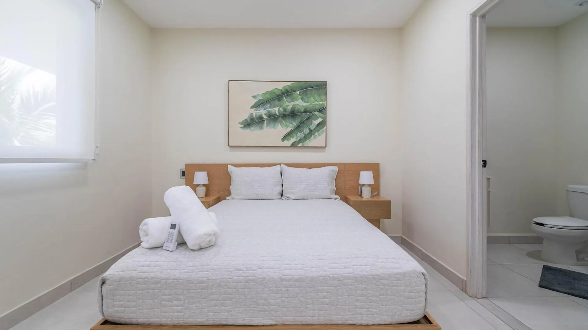 2 Bd Suite With Balcony, Rooftop Pool, Hot Tub, Gym #207 Playa del Carmen Hébergement de vacances