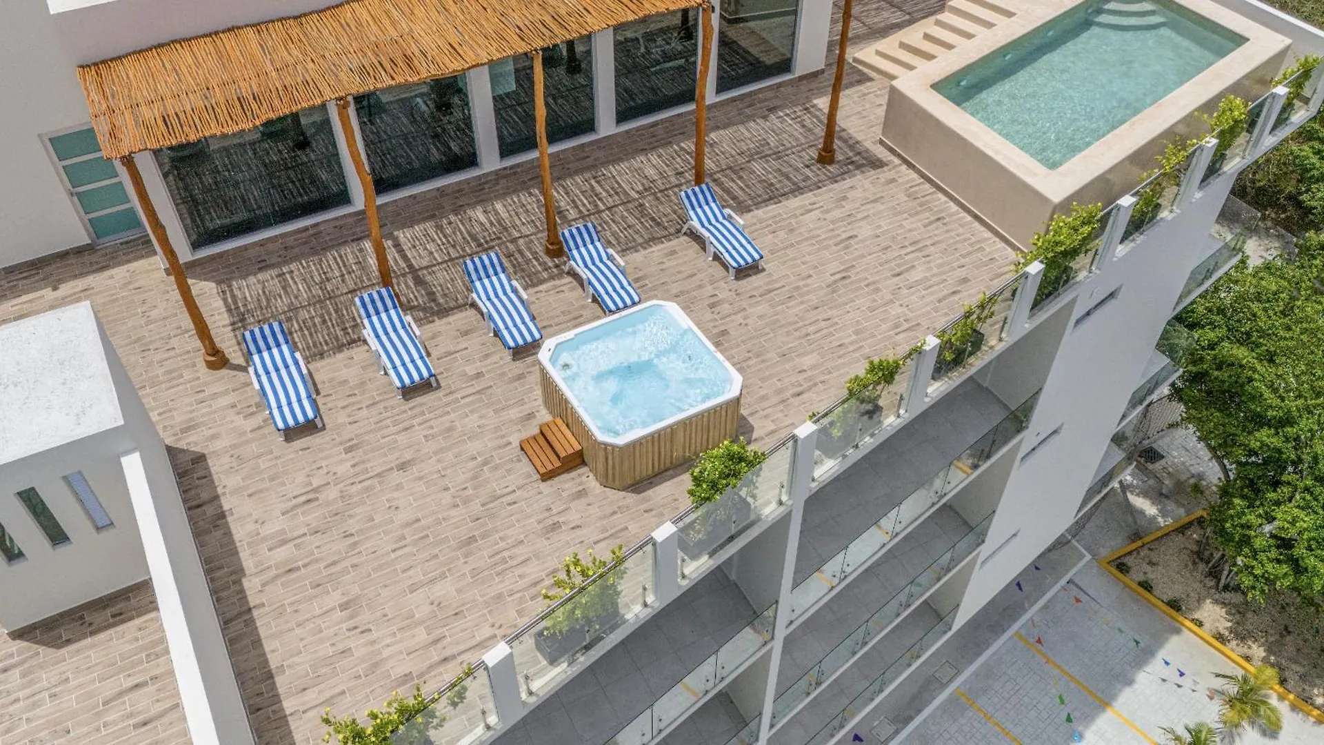 Hébergement de vacances 2 Bd Suite With Balcony, Rooftop Pool, Hot Tub, Gym #207 Playa del Carmen