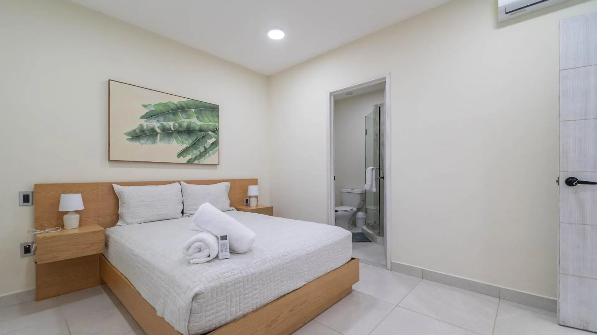 Hébergement de vacances 2 Bd Suite With Balcony, Rooftop Pool, Hot Tub, Gym #207 Playa del Carmen